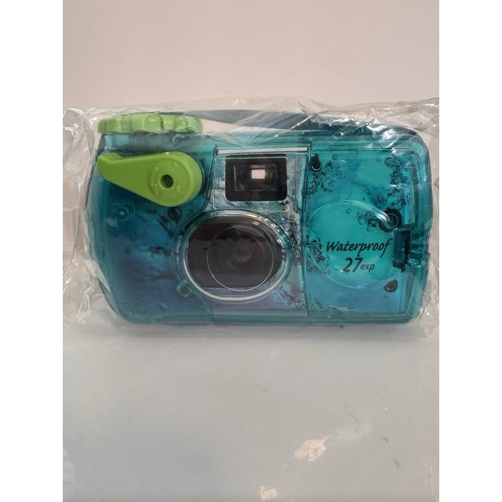 Fujifilm Quicksnap Waterproof One Time 35mm Camera 27 Exposures Open box